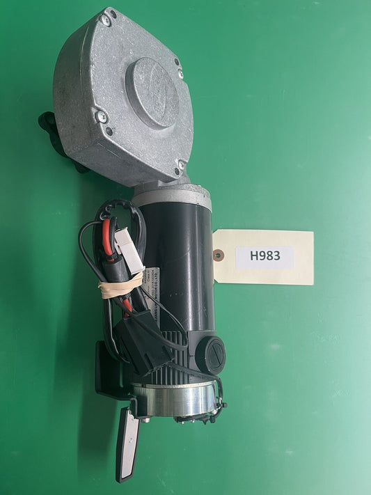 Right Motor for the Permobil Wheelchair F3 1831168 - 313934 - 80ZY22-350-A #H983