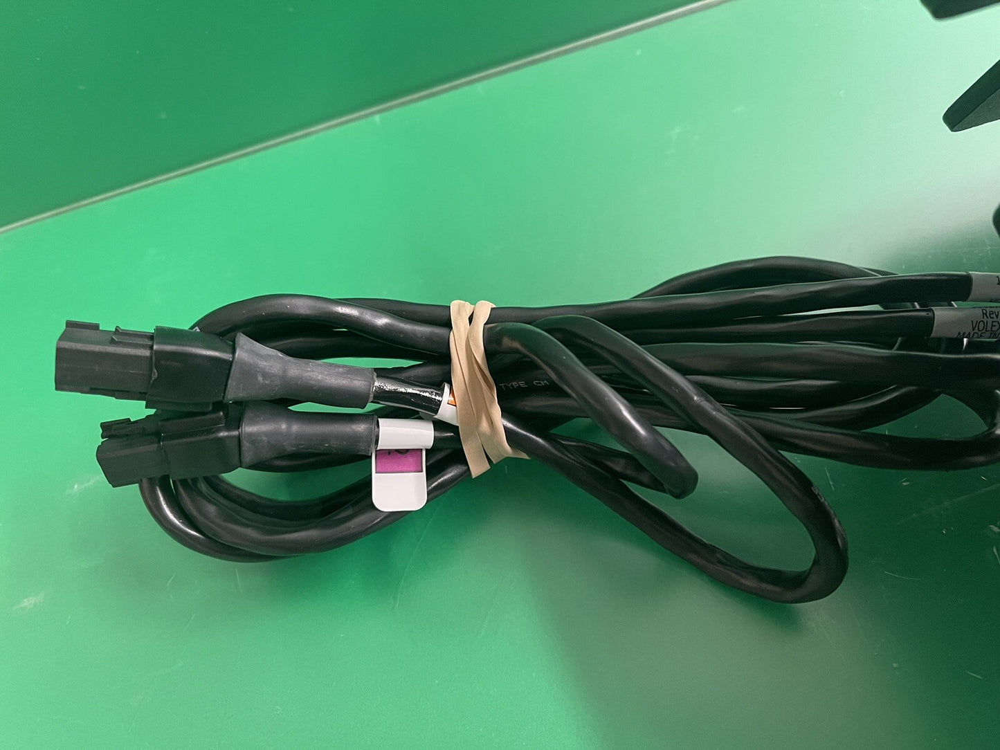 Quickie Center Mount Power Elevating Power Articulating Footrest Assembly #i301