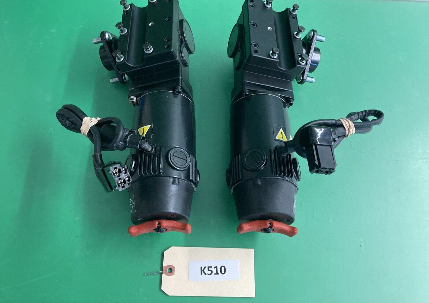 Motors for Quickie Q300M Power Wheelchair 250287 250286 ~19 MILES RECORDED #K510