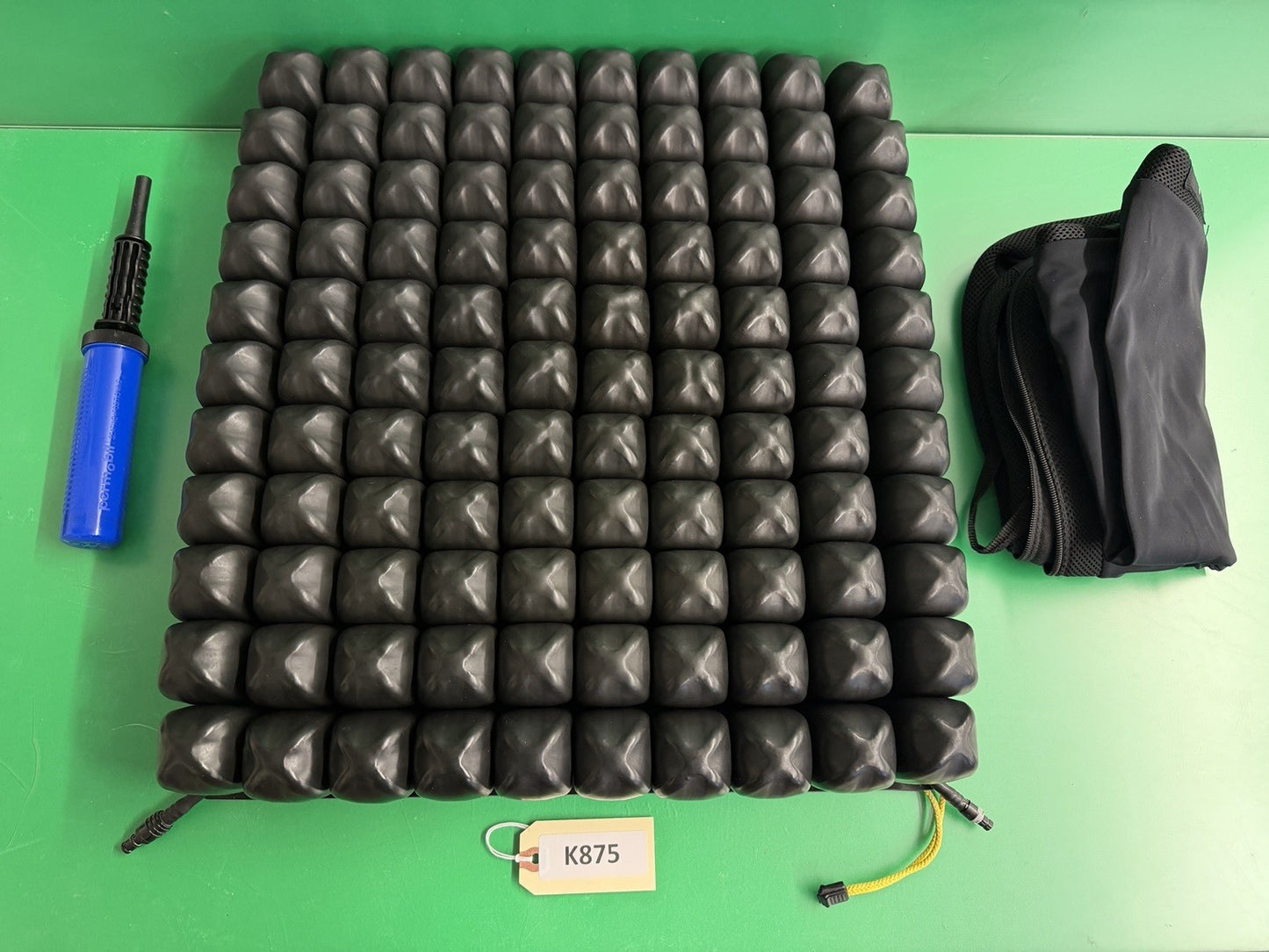 2023 Roho Air Cushion w/ Pump & Cover  18.25" X 20.00"X 4.25" 1R1011H #K875