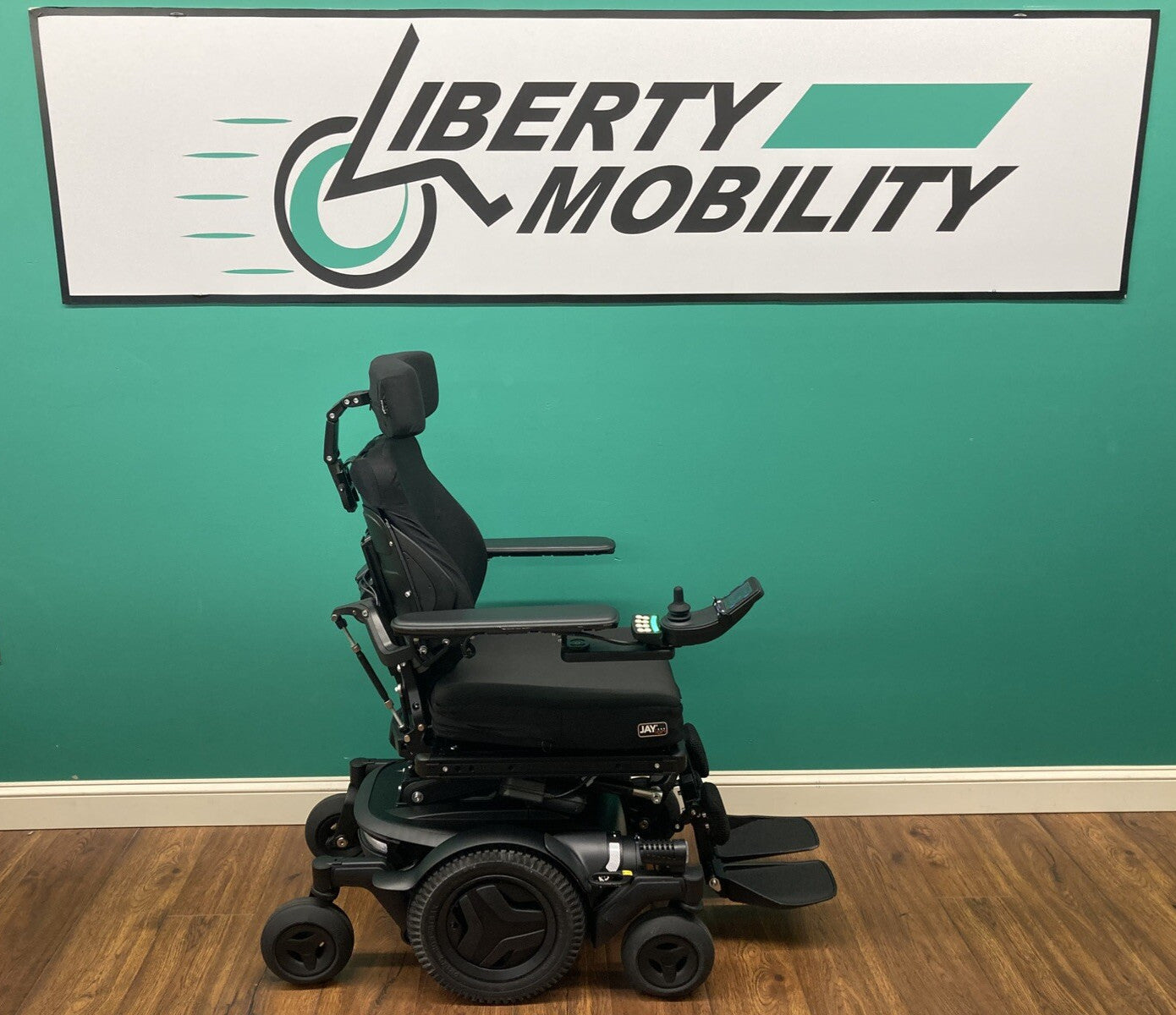 2022 Permobil M3 Wheelchair Elevate, Tilt, Recline, Legs ~Lighting ONLY 19 MILES