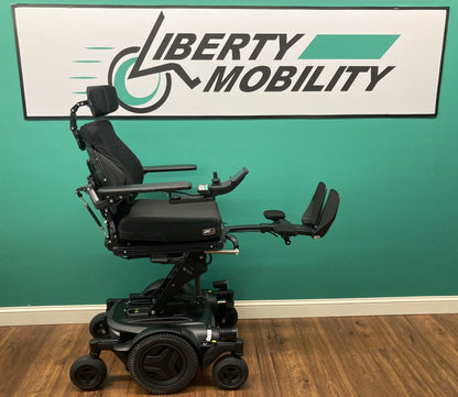 2022 Permobil M3 Wheelchair Elevate, Tilt, Recline, Legs ~Lighting ONLY 19 MILES