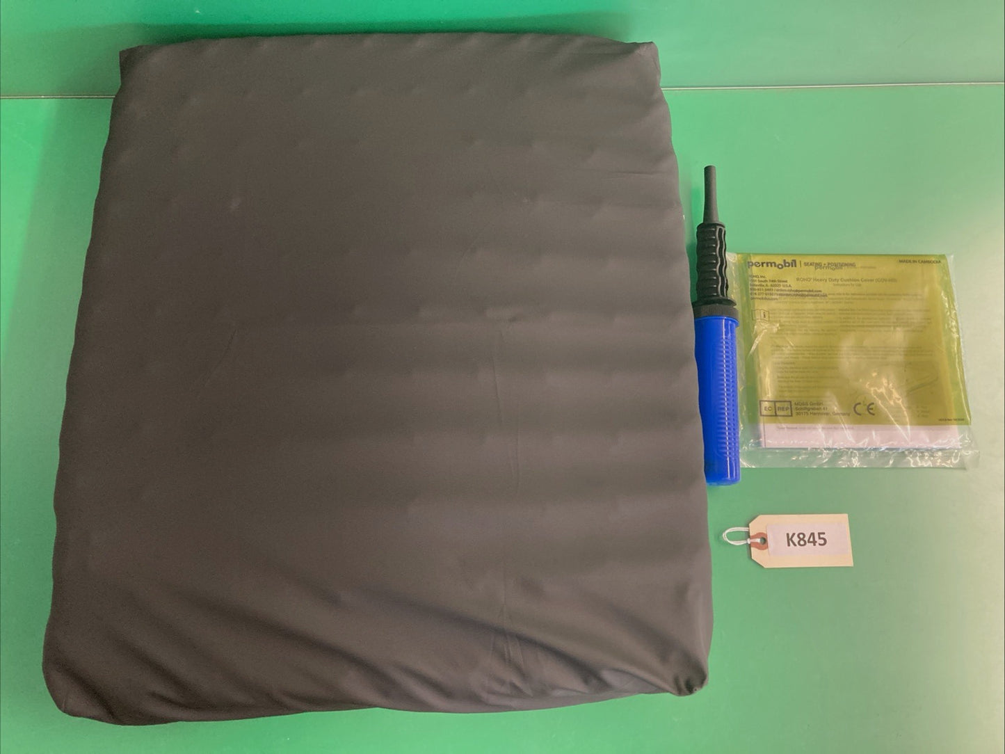 Roho Air Cushion w/ Pump & Cover  18.25" X 20.00" X 4.25" 1R1011C #K845