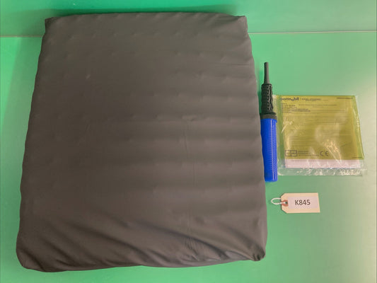 Roho Air Cushion w/ Pump & Cover  18.25" X 20.00" X 4.25" 1R1011C #K845