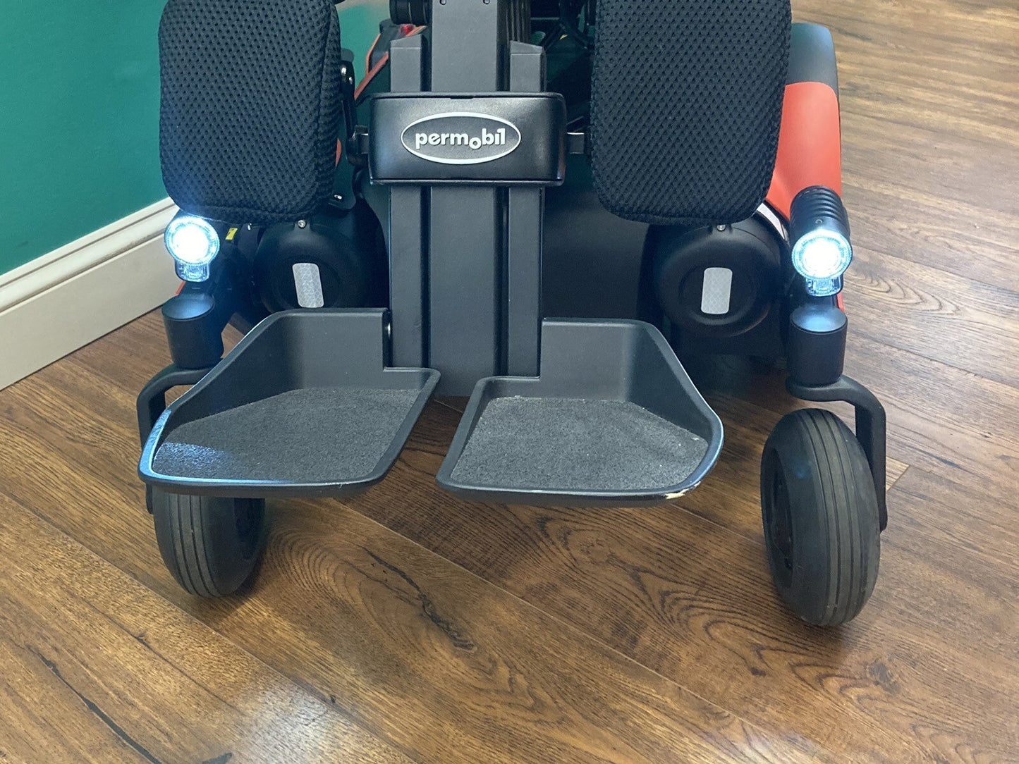 2020 Permobil M3 Wheelchair w/Elevate, Tilt, Recline, Legs ~Lighting Kit* LM7539