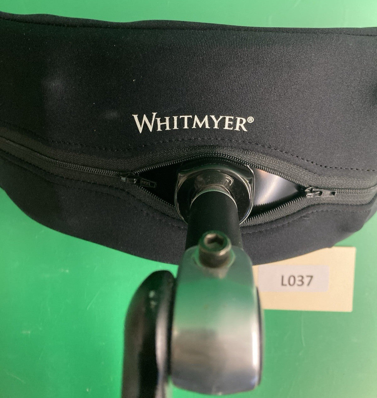 Whitmyer Adjust-a-Plush Head Rest w/ Bracket / Extra Wide Adjustable #L037