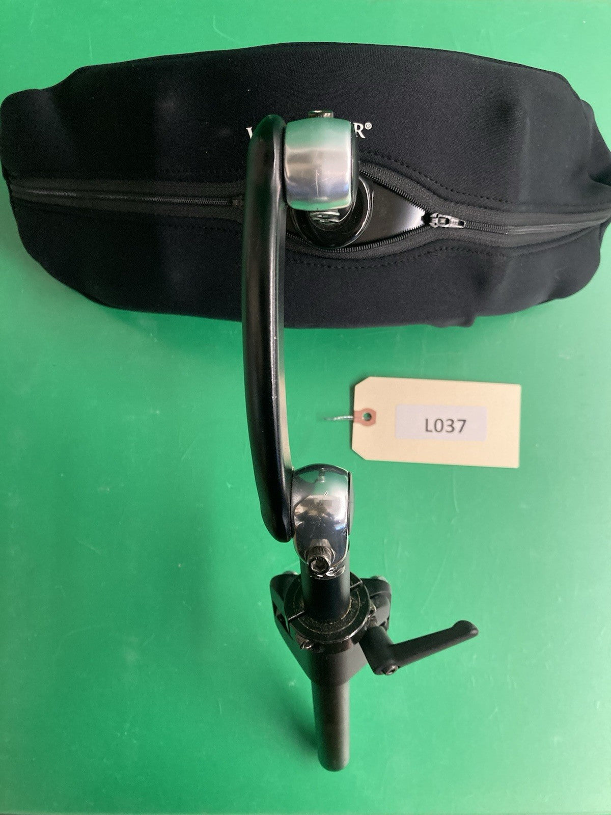 Whitmyer Adjust-a-Plush Head Rest w/ Bracket / Extra Wide Adjustable #L037