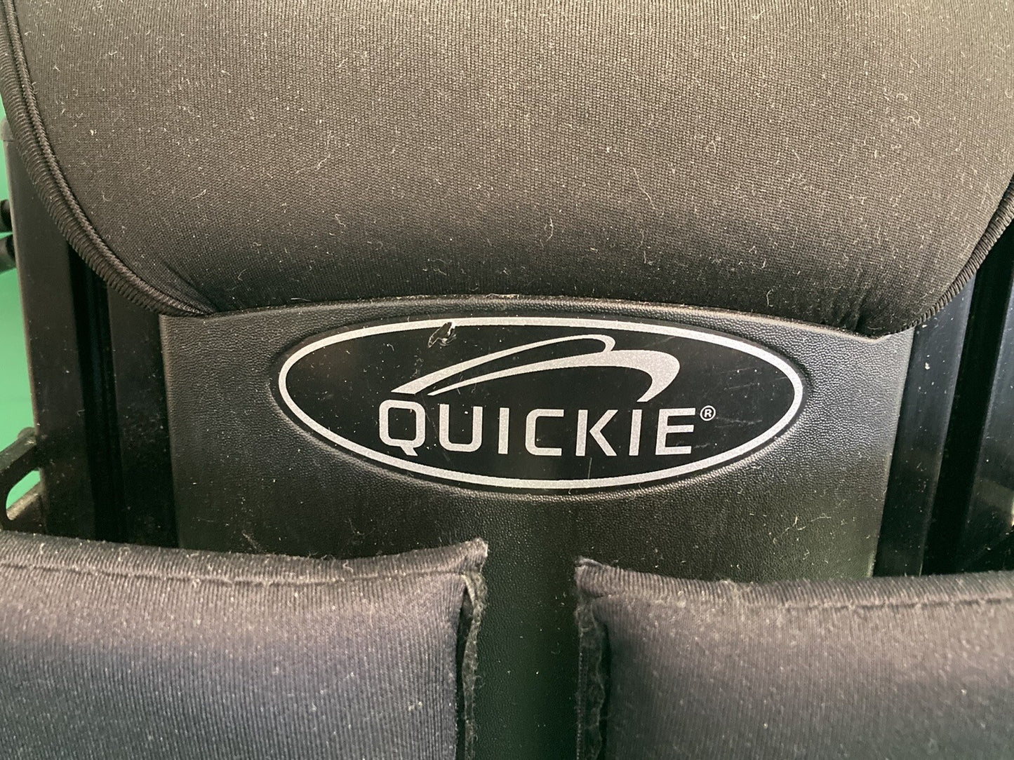 Quickie QM-710 Center Mount Power Elevating & Articulating Footrest #J546