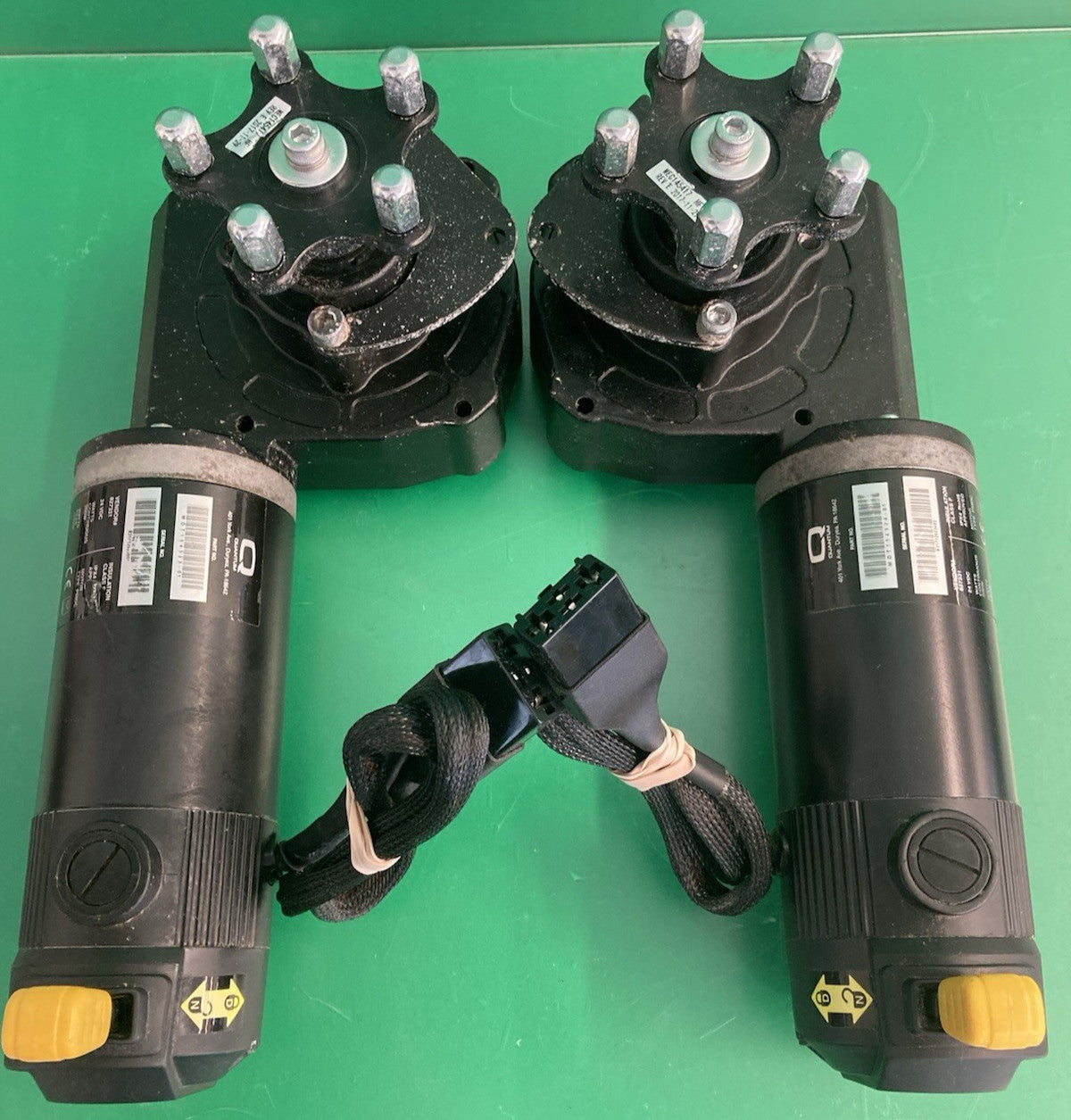 Motors for Quantum Edge 3 Power Wheelchair MOT154323-01 ~ MOT154324-01 #L122