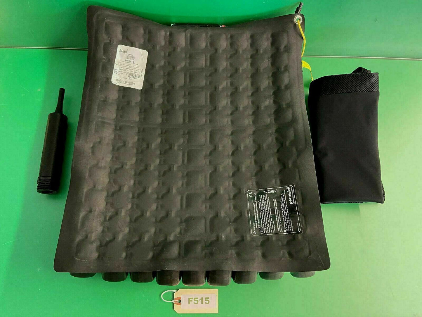2019 Roho ISOFLO Air Cushion w/ Pump 17.75" X 20.25"X 4.25" (QS911C)  #F515