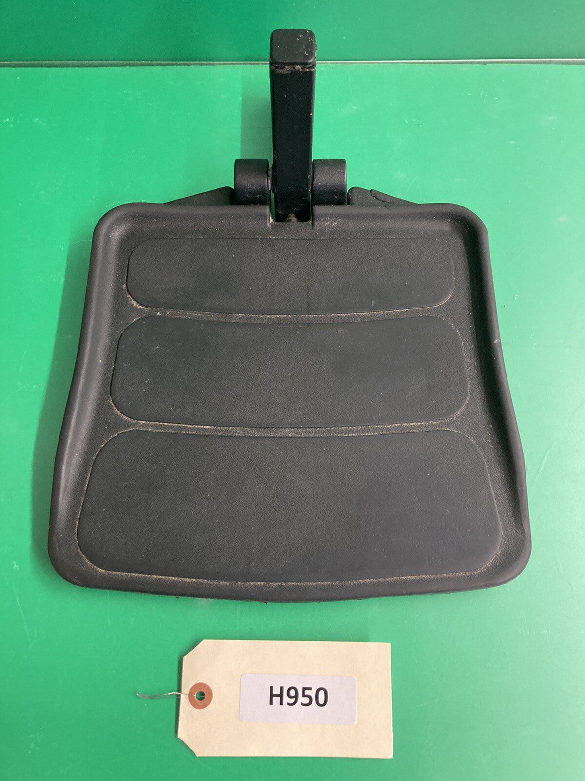 Foot Rest For Invacare Pronto Sure Step Power Wheelchairs Invacare: 111431 #H950