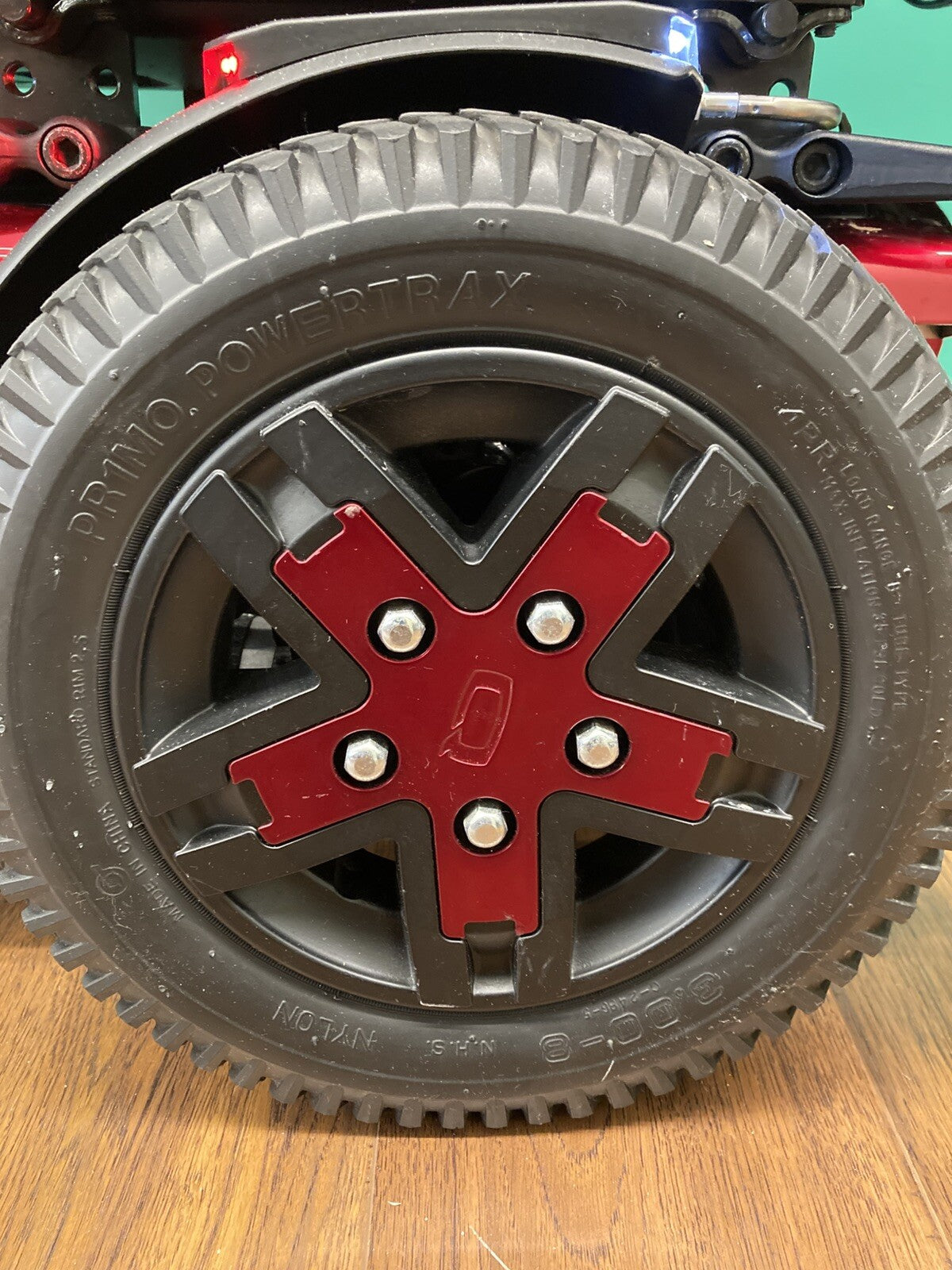 2022 Quantum EDGE 3 Wheelchair -Elevate, Tilt, Recline & Legs LIGHT KIT* #LM7599