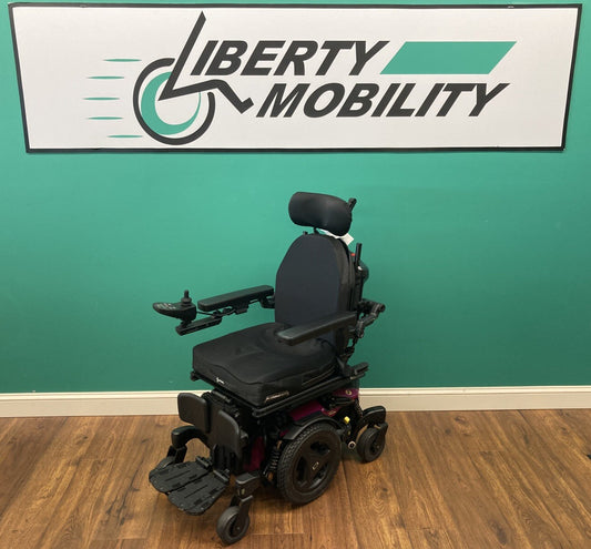 2021 Quantum EDGE 3 Stretto Power Wheelchair w/ Tilt & Legs ~ Lights* #LM7610