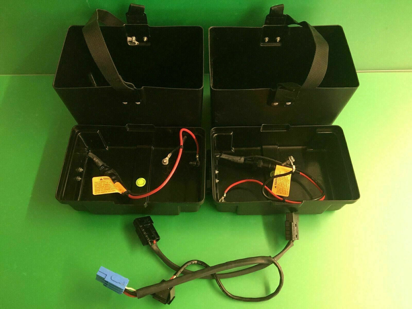 Invacare Battery Boxes w/ Wiring Harness for Action Power 9000 Powerchair #E453