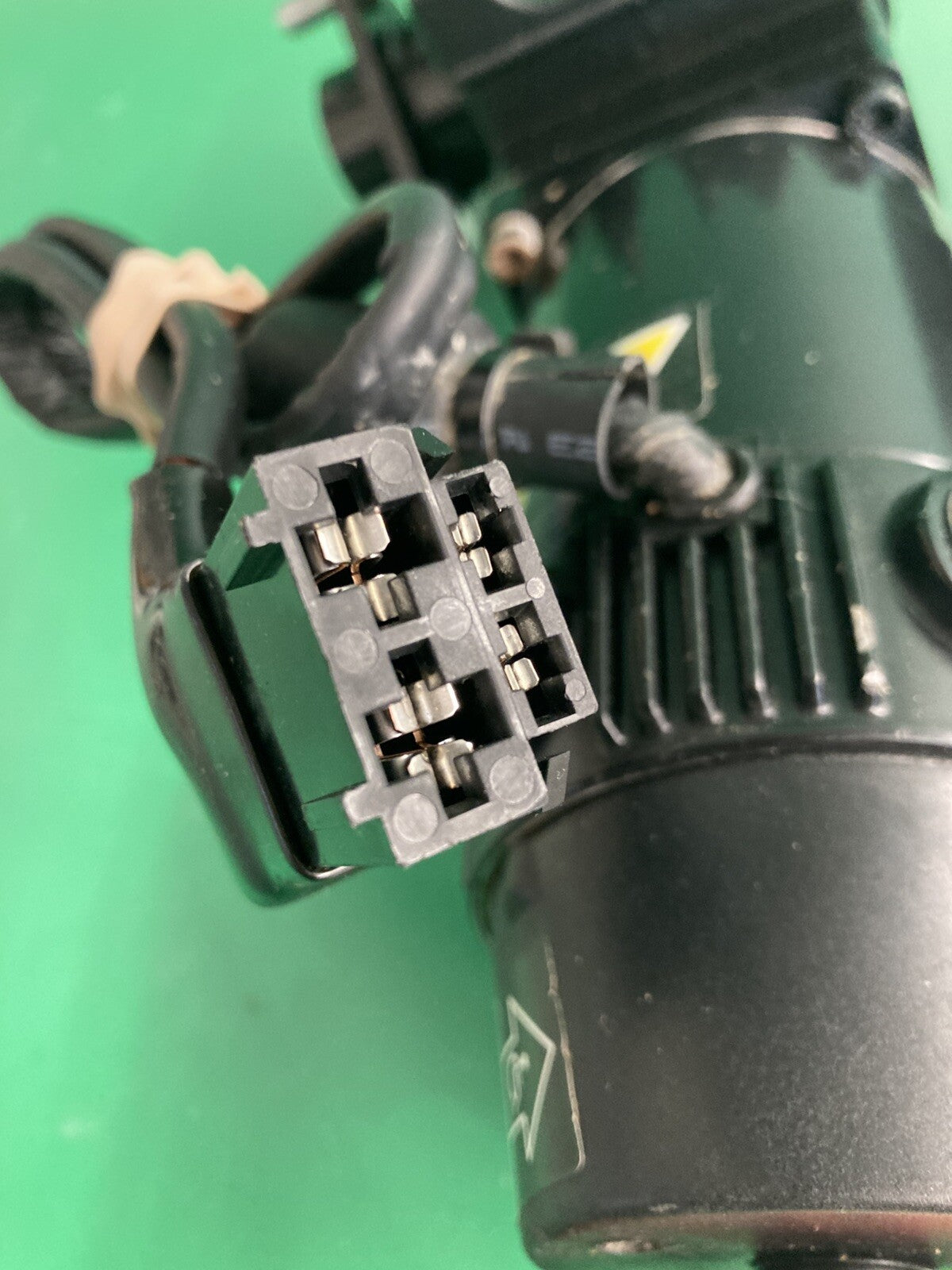 Motors for Quickie Q300M Power Wheelchair 250287 250286 ~19 MILES RECORDED #K510