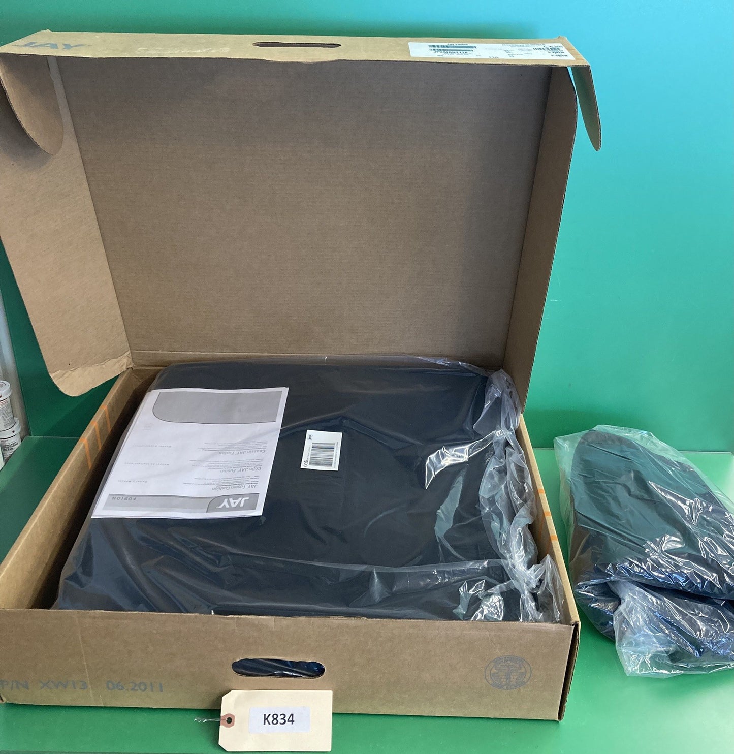 NEW* Jay Fusion Gel Seat Cushion w/ Extra Cover for Wheelchair 21"W x 20"D #K834