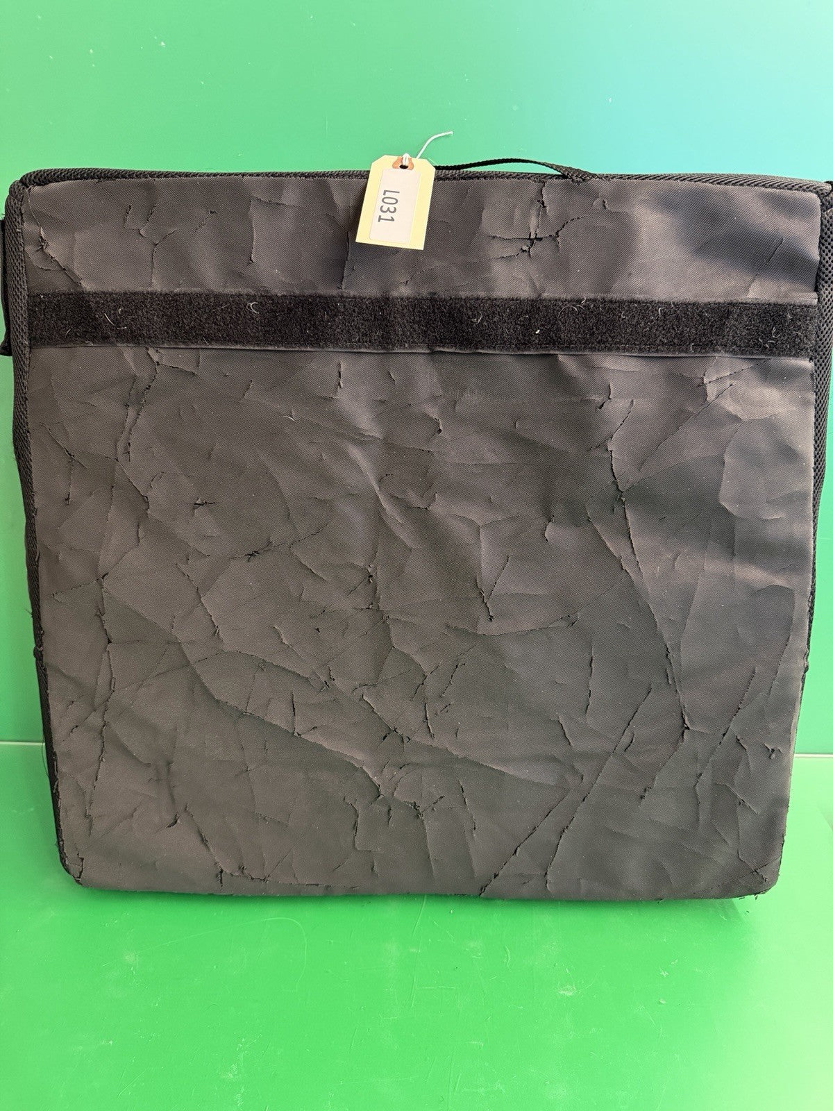 Roho Jay Hybrid Elite Foam & Air Cushion 21.75" X 20.75"X 4.25" 1RHE2220C #L031