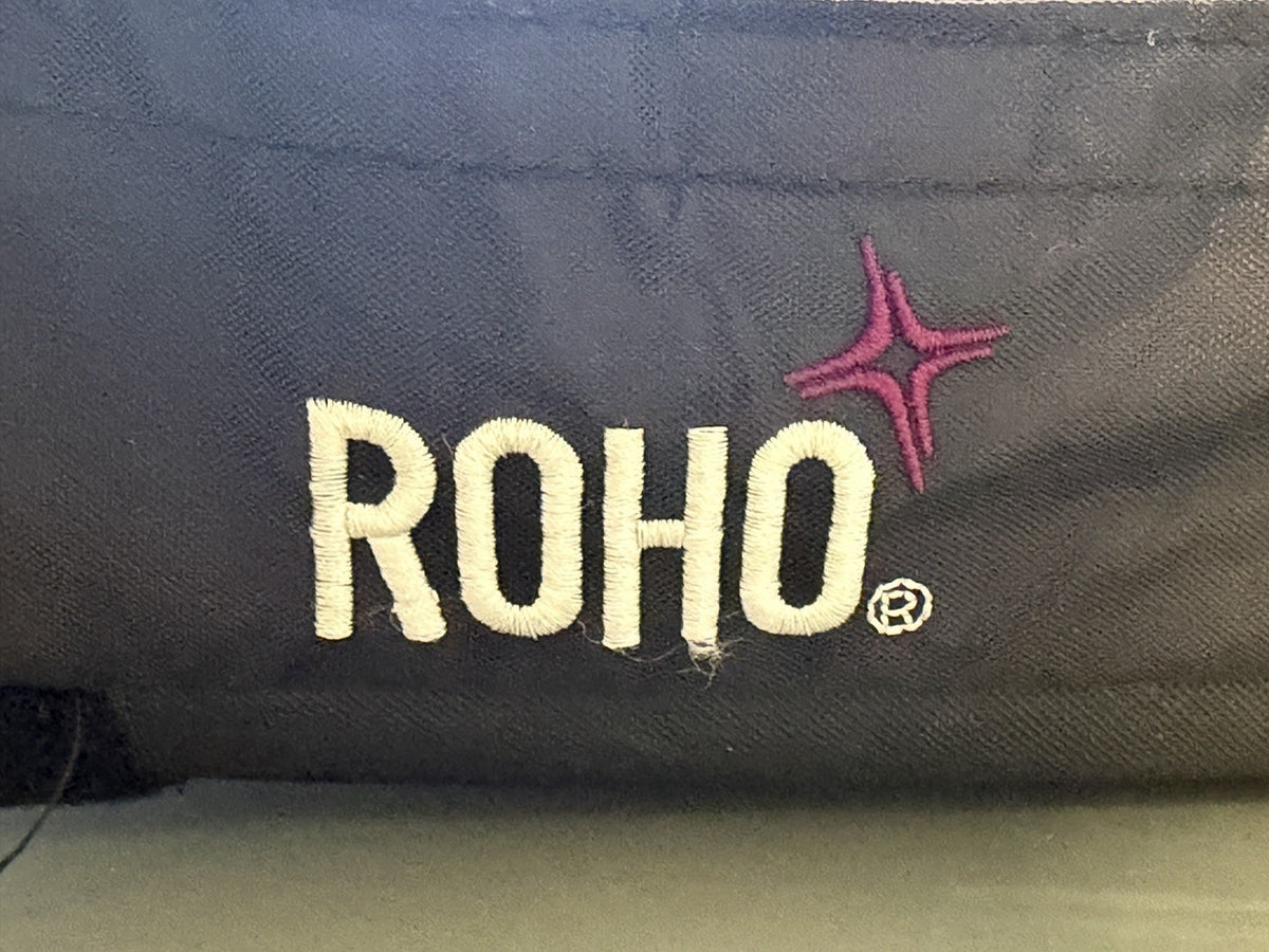 Roho Air Cushion w/ Pump & Cover 23.50" X 21.75" X 4.25" 1R1312C #L280