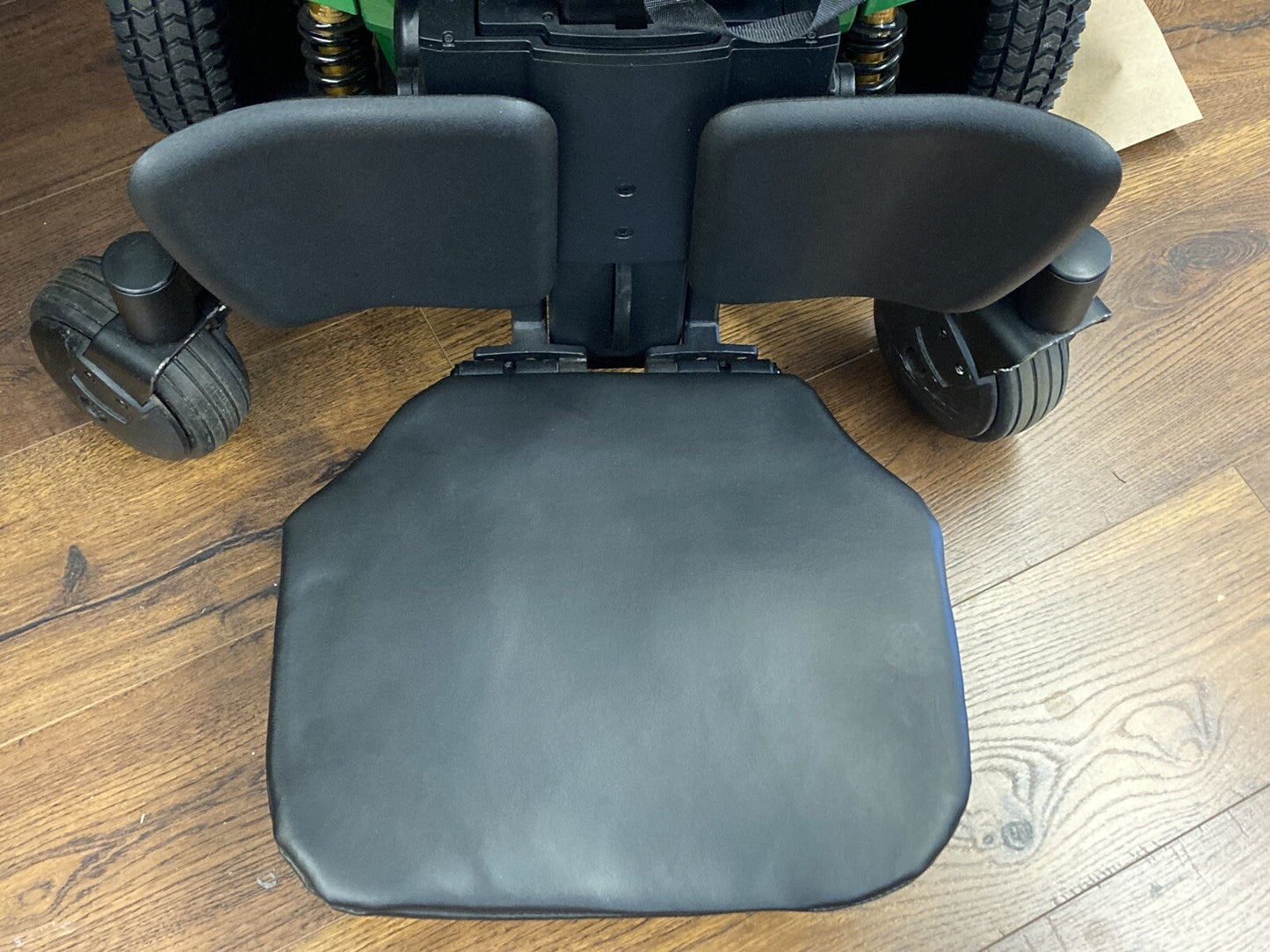 Padded Footrest Pad Cushion for Quantum Wheelchair 15" Wide 12" Long  #K704