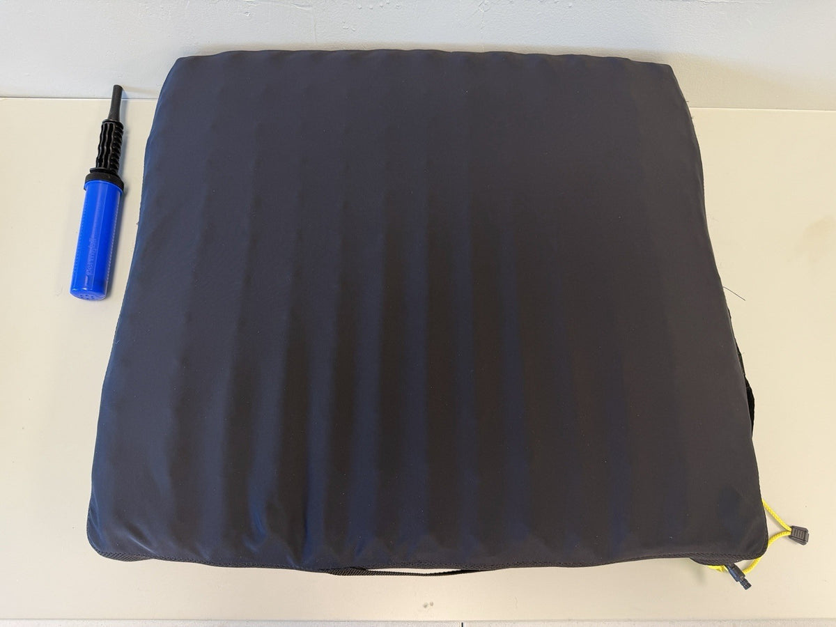 Roho Air Cushion w/ Pump & Cover 23.50" X 21.75" X 4.25" 1R1312C #L280