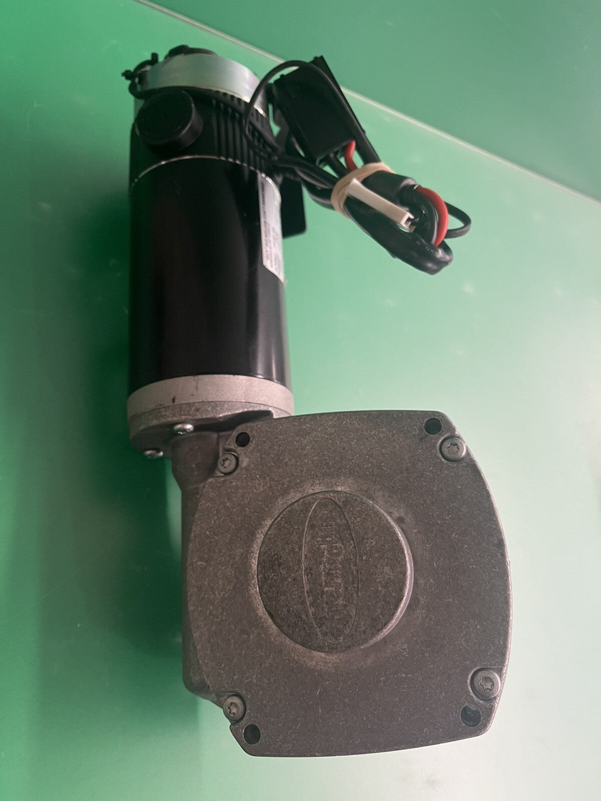 Right Motor for the Permobil Wheelchair F3 1831168 - 313934 - 80ZY22-350-A #H983
