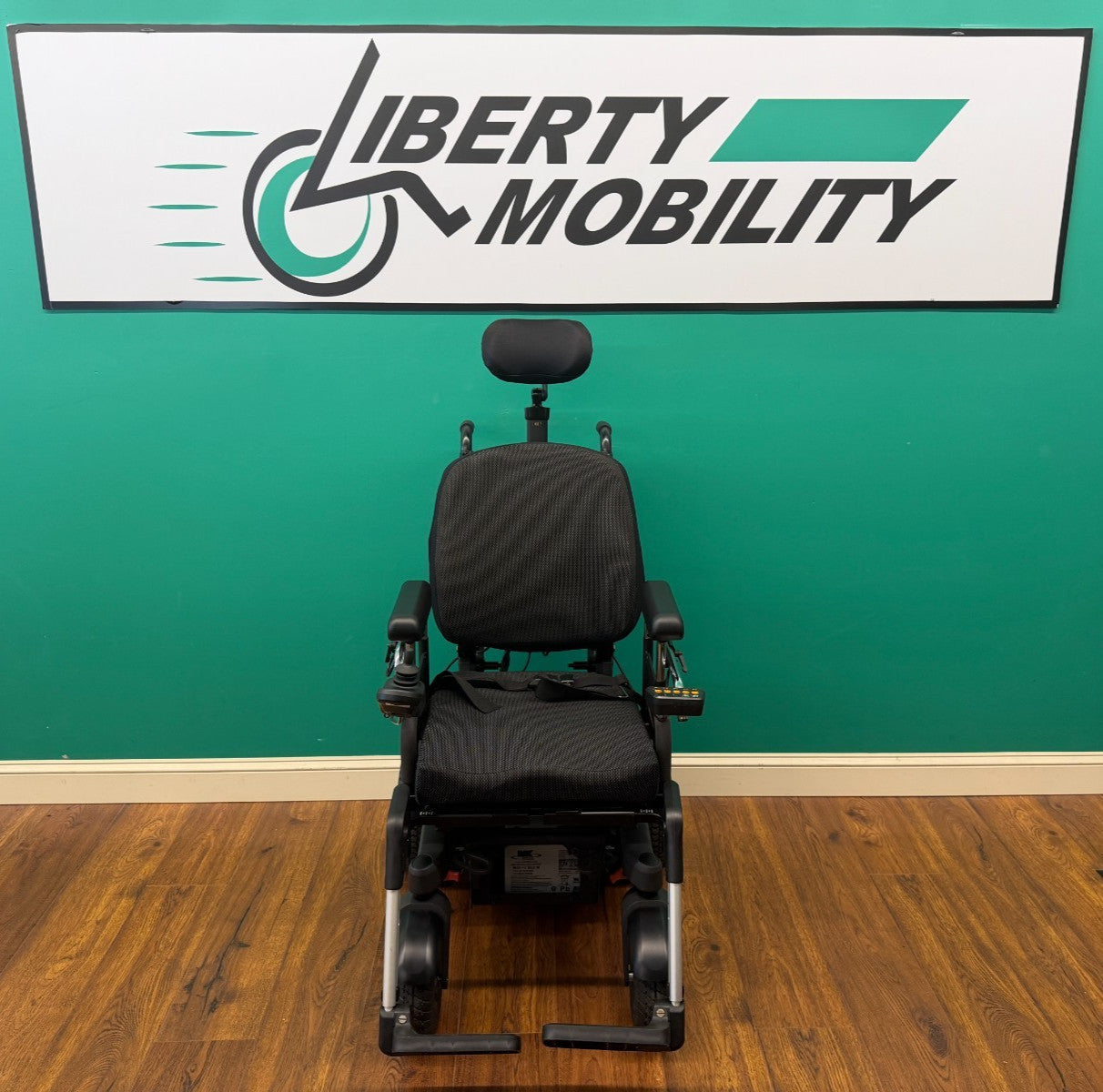 2021 Quickie Q500H Rear Wheel Drive Power Wheelchair w/ Tilt & Recline ~1 Mile*