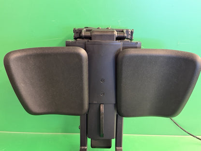 Quantum TB3 Power Wheelchair Center Mount Power Footrest Assembly RIG131138 MINT