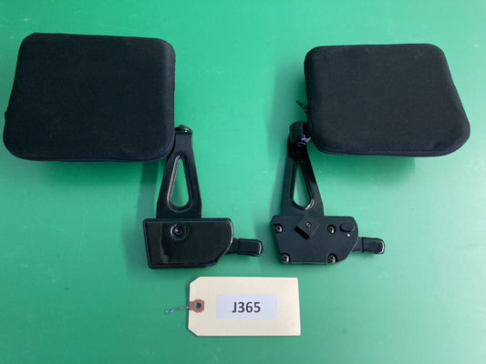 Invacare & Rovi Quick Release Lateral Thigh Supports for Powerchair 7"x6" #J365