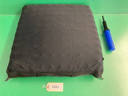 2021 Roho Air Cushion w/ Pump & Cover  18.25" X 18.25 "X 4.25" 1R1010H #K881