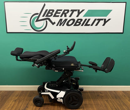 2024 Permobil F3 Wheelchair w/ Power Elevate,Tilt,Recline,Legs LIGHT KIT* LM7616