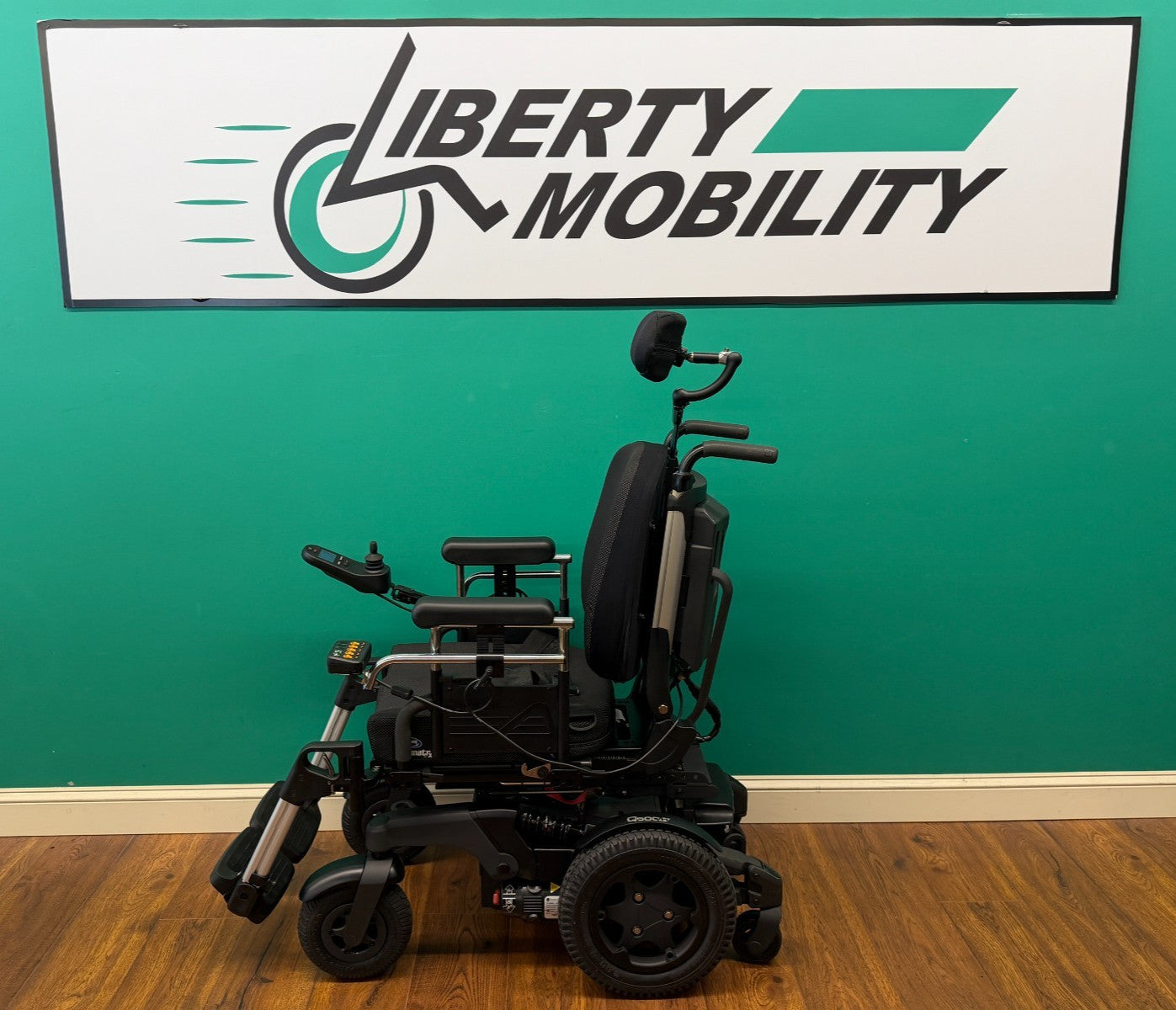 2021 Quickie Q500H Rear Wheel Drive Power Wheelchair w/ Tilt & Recline ~1 Mile*