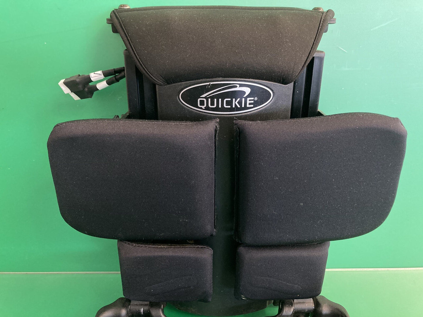 Quickie QM-710 Center Mount Power Elevating & Articulating Footrest #J546