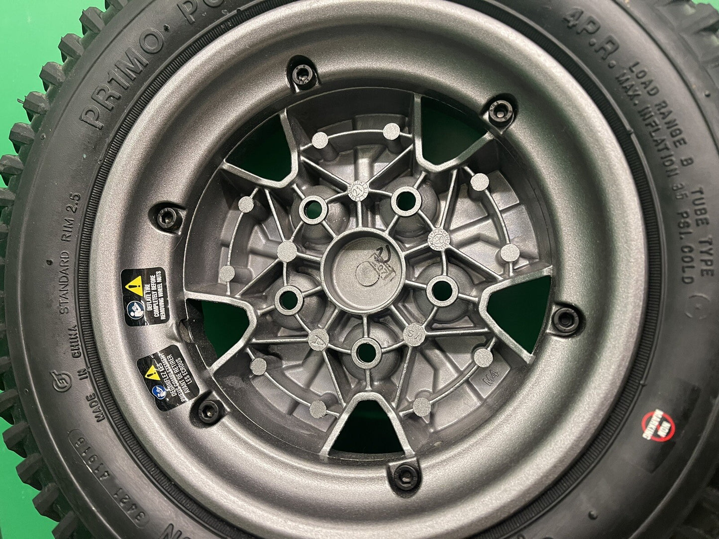 Drive Wheel Assembly for the Quantum Q6 Edge 2.0 & Q6 Edge 2.0 X #i162