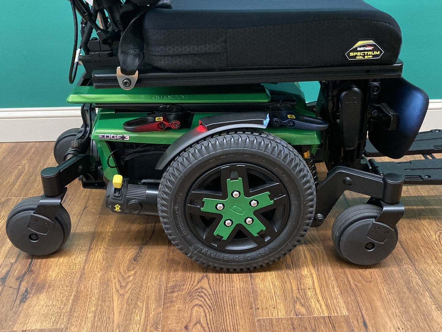 2020 Quantum EDGE 3 Wheelchair w/ Power Tilt,Recline & Footrest 0 miles* #LM7576