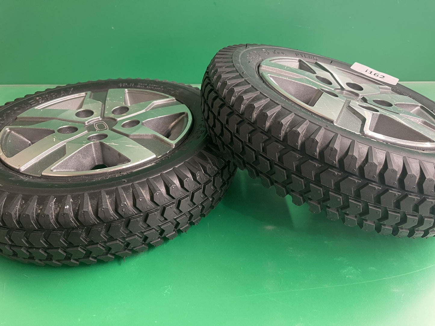 Drive Wheel Assembly for the Quantum Q6 Edge 2.0 & Q6 Edge 2.0 X #i162