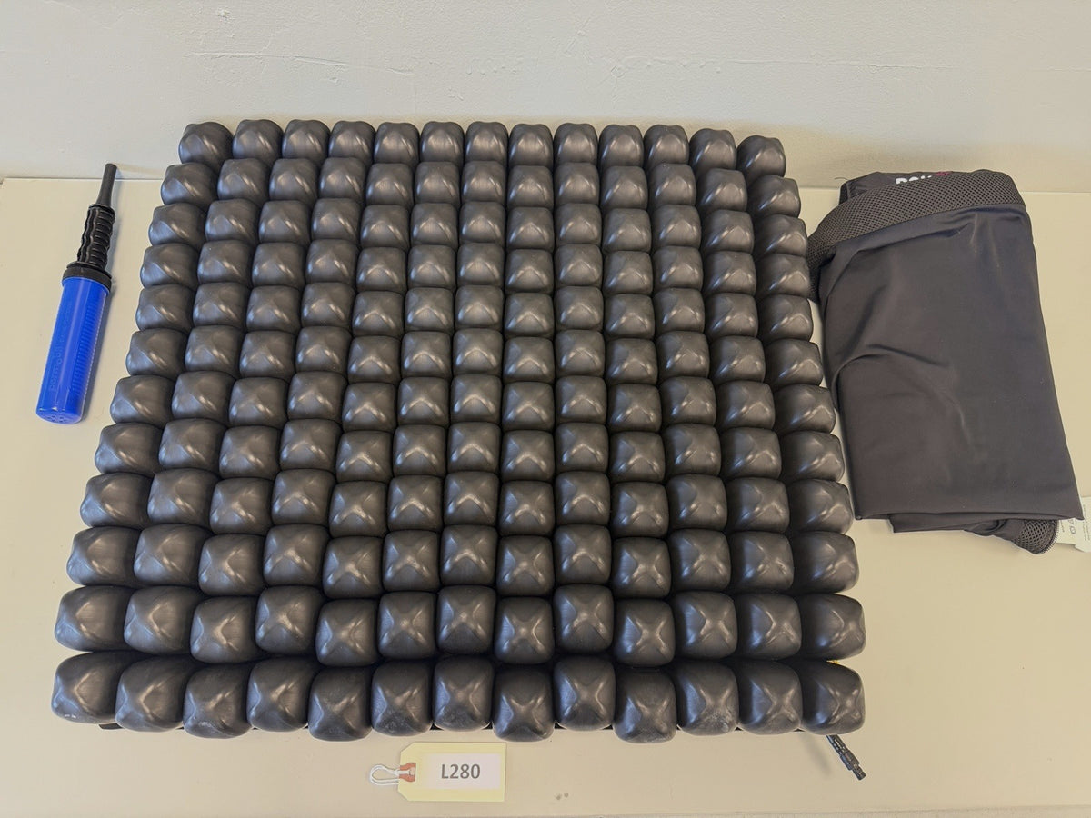 Roho Air Cushion w/ Pump & Cover 23.50" X 21.75" X 4.25" 1R1312C #L280