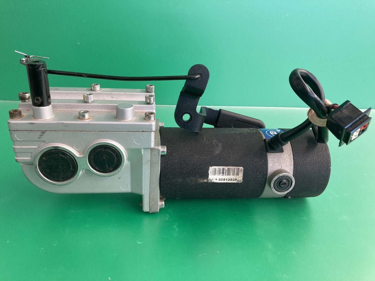 Right Motor w/ Gearbox for the Pride Jazzy 600 Power Wheelchair #K681