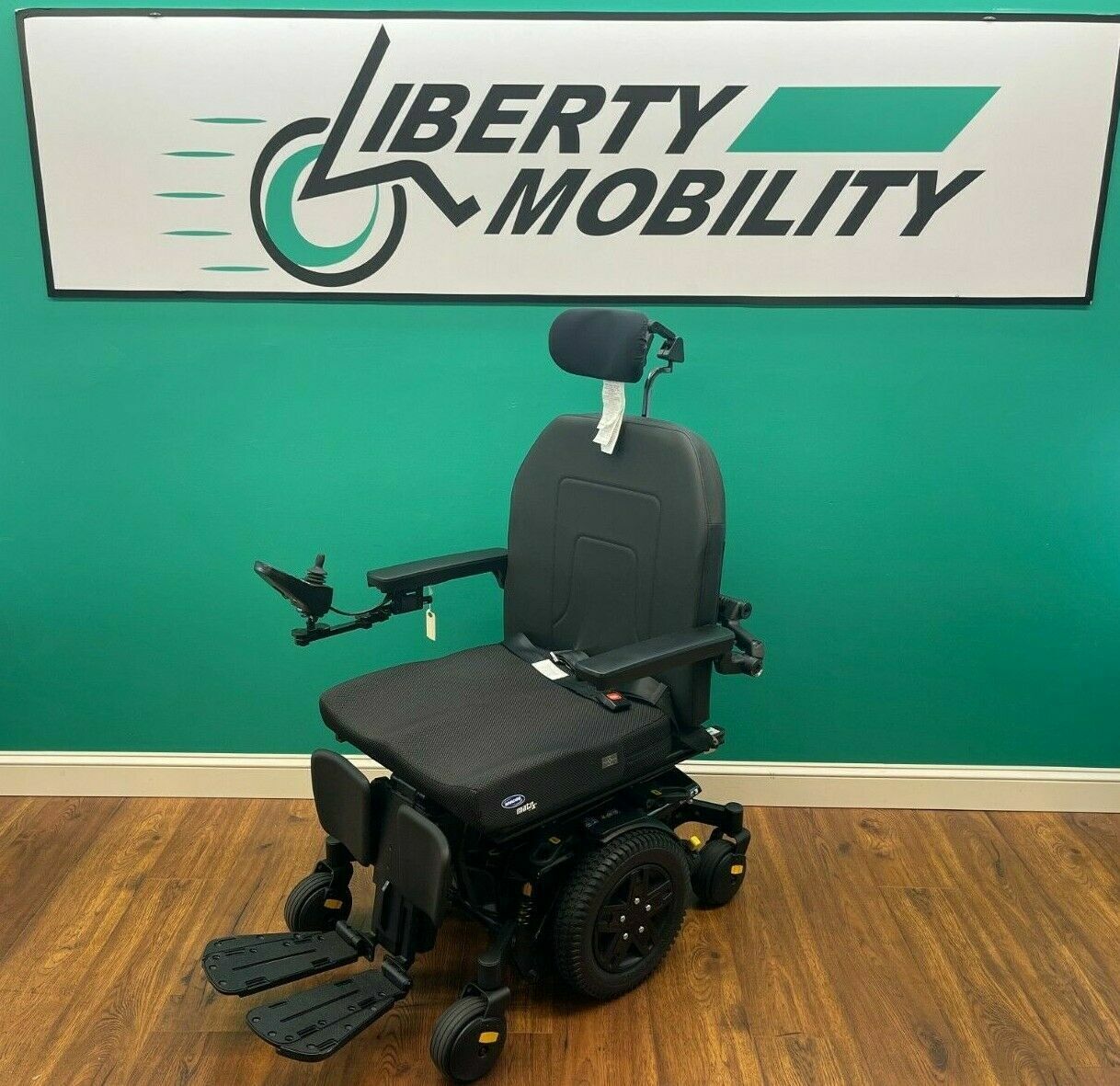 2020 Quantum EDGE 3 Wheelchair w/ Power Tilt & Power Footrest 1.8 miles* #LM7485