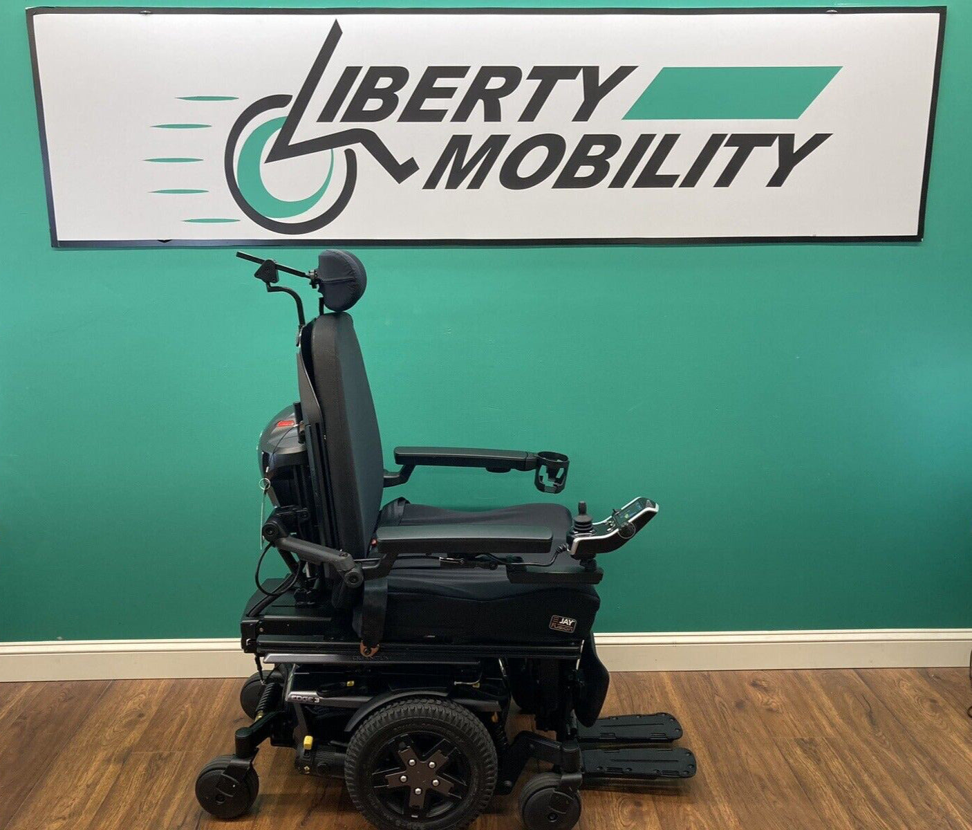 2021 Quantum EDGE 3 Power Wheelchair w/ ILEVEL, Tilt, Recline & Footrest #LM7547