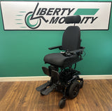 2020 Quantum EDGE 3 w/ I-Level Elevate,Tilt,Recline & Footrest  7 miles* #LM7520